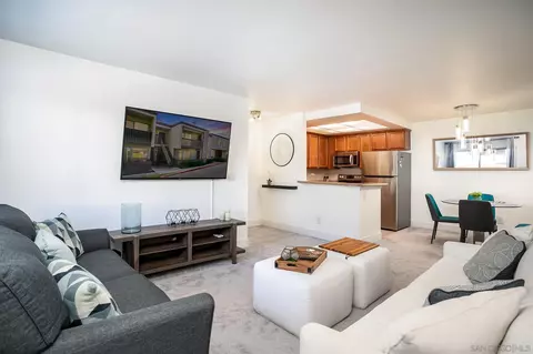 432 Edgehill Ln #14, Oceanside, CA 92054 photo 5