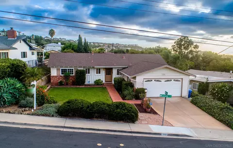 7925 Cinnabar Dr, La Mesa, CA 91941 photo 2