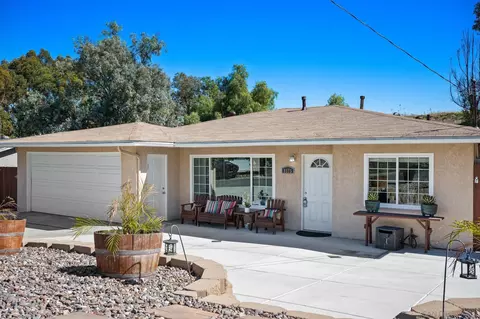 8575 Dobyns Dr, Santee, CA 92071 photo 2