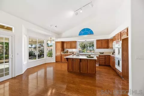 31695 Paseo Goleta, Temecula, CA 92592 photo 18