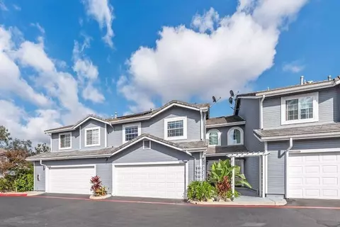 13319 Carriage Heights Cir, Poway, CA 92064 photo 2