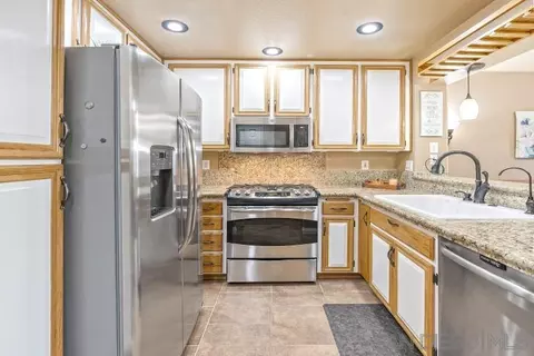 13319 Carriage Heights Cir, Poway, CA 92064 photo 15