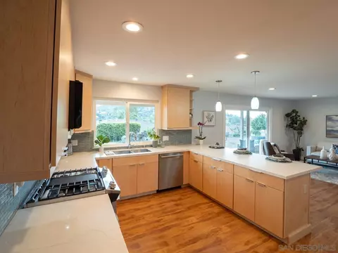 2585 Reed Rd, Escondido, CA 92027 photo 11