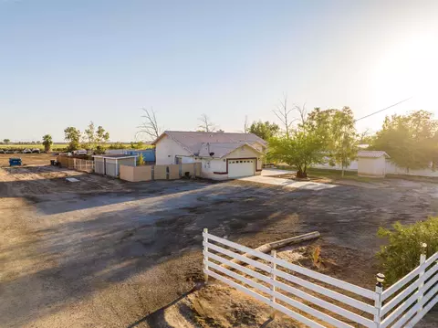 565 E Worthington Rd, Imperial, CA 92251 photo 3