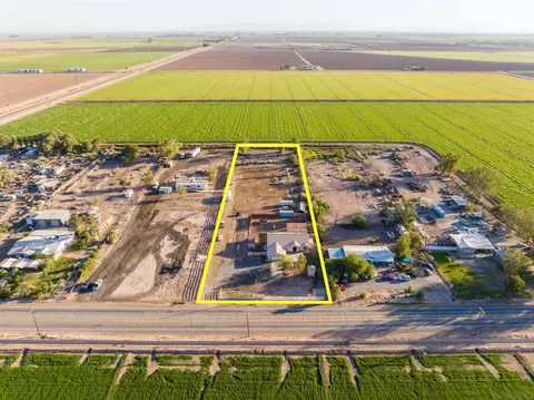 565 E Worthington Rd, Imperial, CA 92251