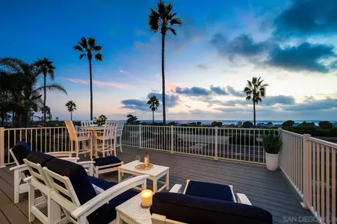 6911 Tradewinds Dr, Carlsbad, CA 92011 photo 4