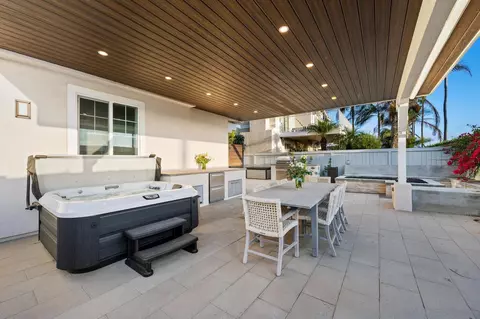 6911 Tradewinds Dr, Carlsbad, CA 92011 photo 17