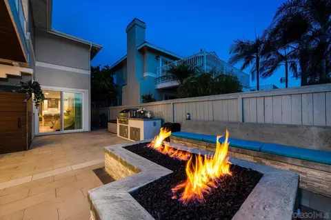 6911 Tradewinds Dr, Carlsbad, CA 92011 photo 14