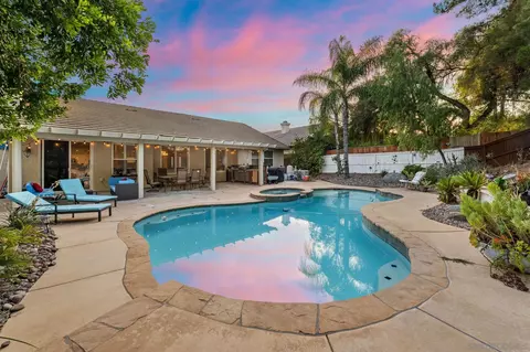 23826 Via Madrid, Murrieta, CA 92562