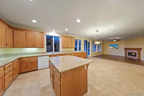 624 Ridgemont Cir, Escondido, CA 92027 photo 20
