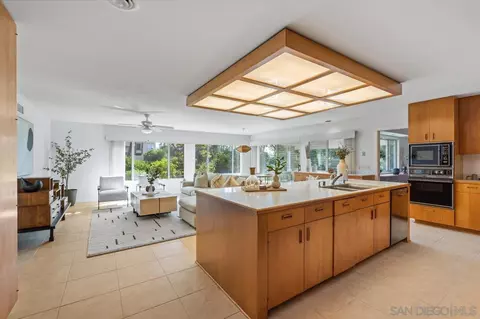 8383 Cliffridge Ln, La Jolla, CA 92037 photo 18