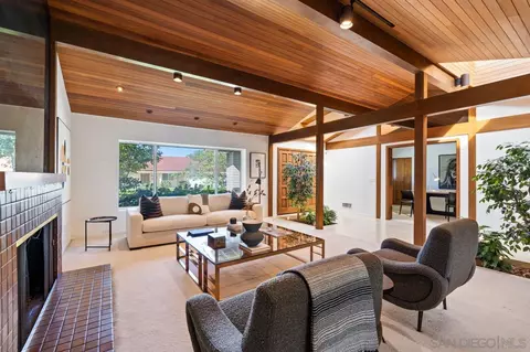 8383 Cliffridge Ln, La Jolla, CA 92037 photo 11