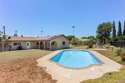 1970 Granite Hills Dr, El Cajon, CA 92019