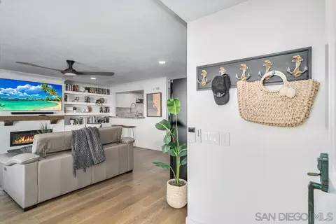 82 Montego Ct, Coronado, CA 92118 photo 7