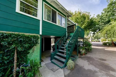 9721 Cactus St, Lakeside, CA 92040