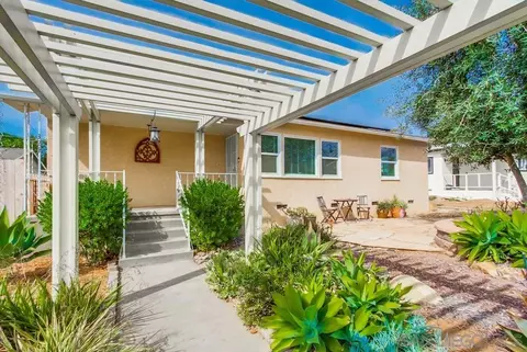 324 E 9th Ave, Escondido, CA 92025 photo 2