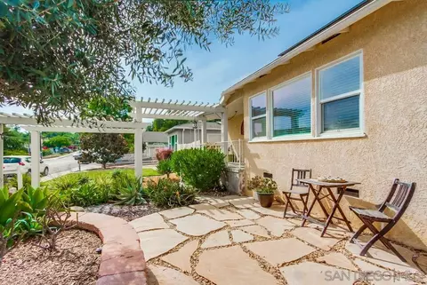 324 E 9th Ave, Escondido, CA 92025 photo 4