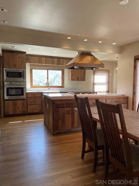 3233 Fair Oaks Ln, Spring Valley, CA 91978 photo 12