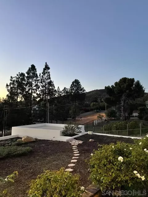 3233 Fair Oaks Ln, Spring Valley, CA 91978 photo 25