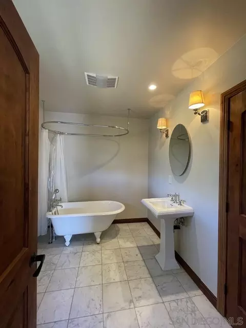 3233 Fair Oaks Ln, Spring Valley, CA 91978 photo 28