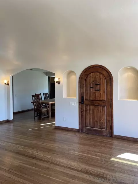 3233 Fair Oaks Ln, Spring Valley, CA 91978 photo 9