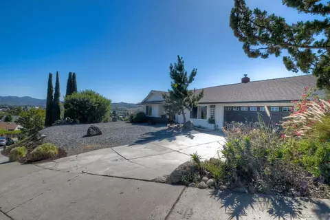 13065 Tuscarora Dr, Poway, CA 92064 photo 3