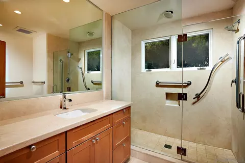 6145 Waverly Ave, La Jolla, CA 92037 photo 48