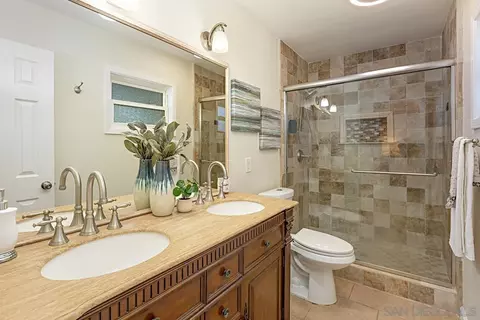 9520 Upland St, Spring Valley, CA 91977 photo 11