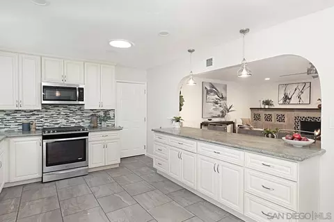 9520 Upland St, Spring Valley, CA 91977 photo 7