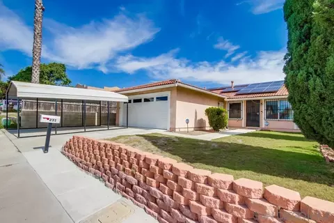 231 Treewood St, San Diego, CA 92114