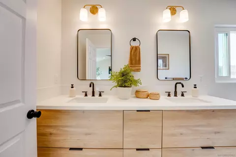 10905 Avenida Benjamin, La Mesa, CA 91941 photo 41