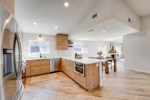 10905 Avenida Benjamin, La Mesa, CA 91941 photo 15