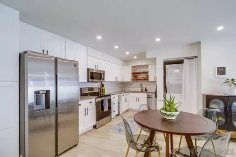 6955 Alvarado Rd #39, San Diego, CA 92120