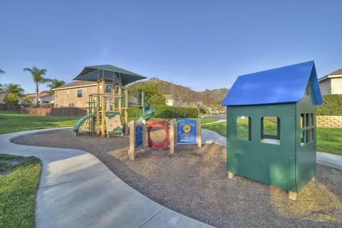 8821 Tobira Dr, Escondido, CA 92026 photo 36