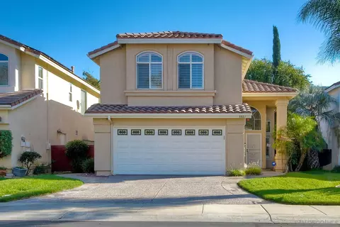 8821 Tobira Dr, Escondido, CA 92026