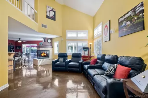 8821 Tobira Dr, Escondido, CA 92026 photo 5