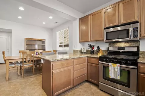 10046 Leavesly Trl, Santee, CA 92071 photo 8