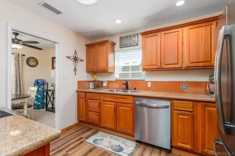 6310 Severin Dr, La Mesa, CA 91942 photo 9