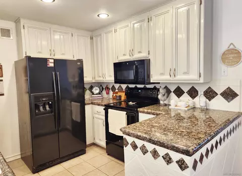 9516 Cypress, Lakeside, CA 92040 photo 12
