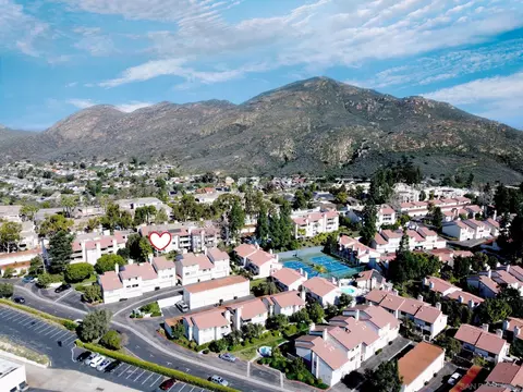 6877 Caminito Mundo # 32, San Diego, CA 92119