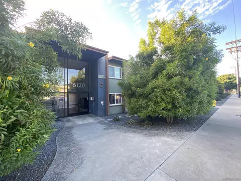 6120 Decena Dr #212, San Diego, CA 92120