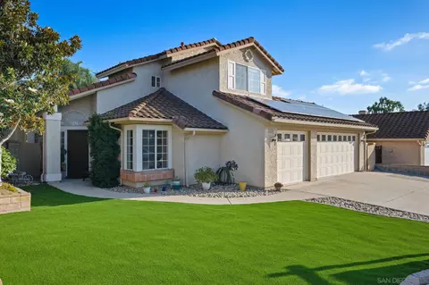 1738 La Manzana Ln, Escondido, CA 92026