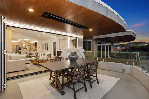 1935 Cambridge Ave, Cardiff By The Sea, CA 92007