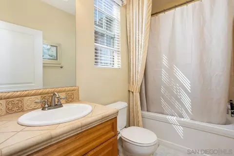 1025 Breakaway Dr, Oceanside, CA 92057 photo 22