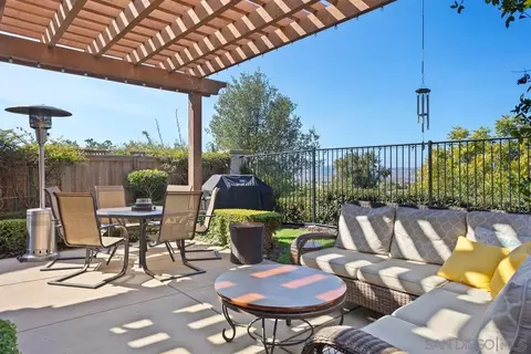 1025 Breakaway Dr, Oceanside, CA 92057 photo 3