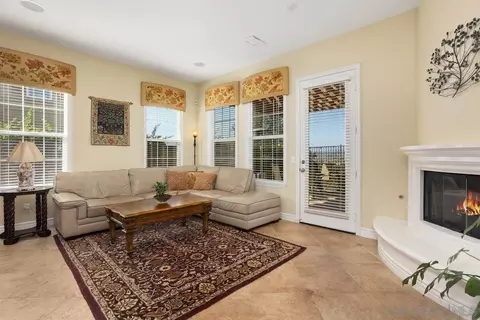 1025 Breakaway Dr, Oceanside, CA 92057 photo 5