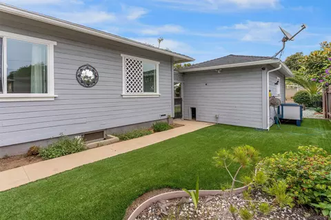 1020 Whaley St, Oceanside, CA 92054 photo 6