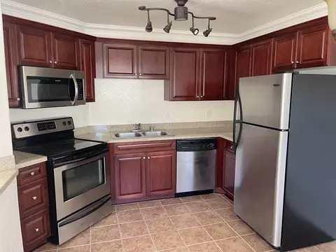 3455 Paseo De Alicia #9, Oceanside, CA 92056