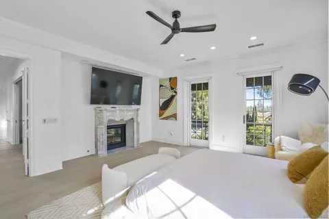 731 Adella Ave, Coronado, CA 92118 photo 8