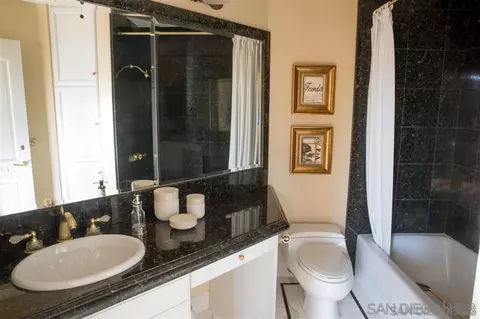 7025 Neptune Pl, La Jolla, CA 92037 photo 14